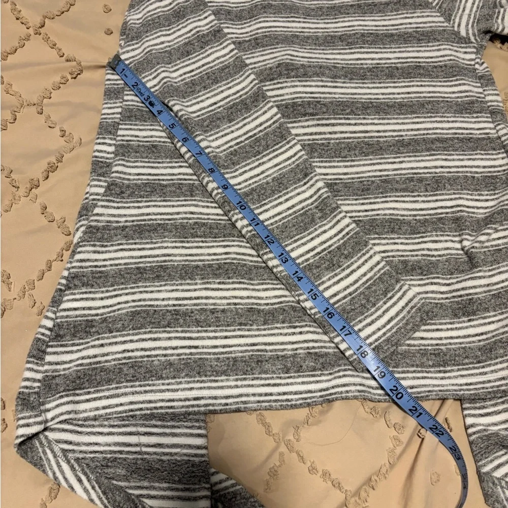 Cupio Gray Striped Hooded Cardigan